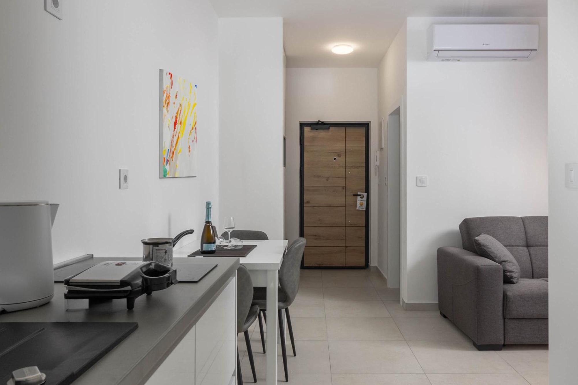 Seafront Villa Andrijana - Happy Rentals Пломин Екстериор снимка