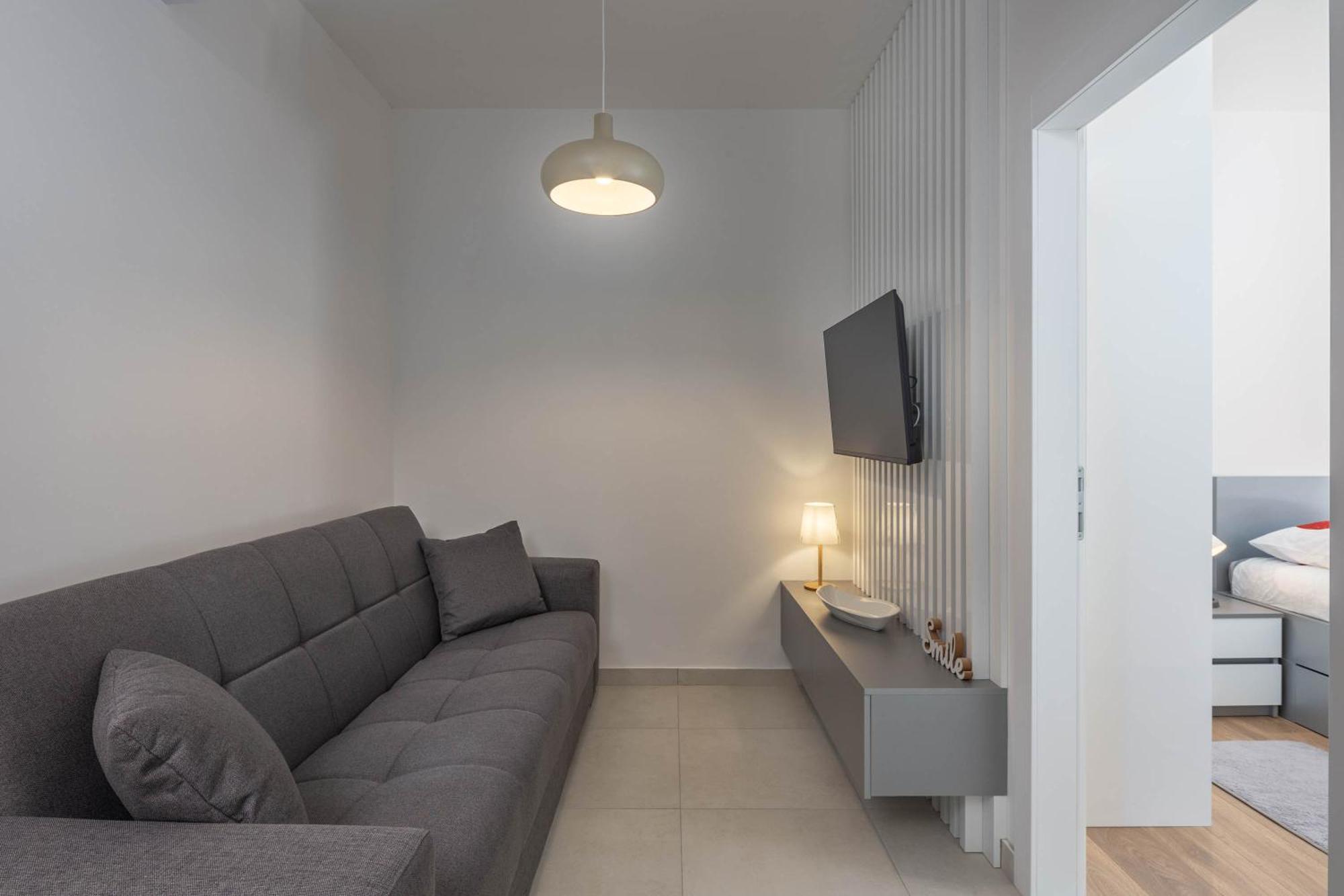 Seafront Villa Andrijana - Happy Rentals Пломин Екстериор снимка