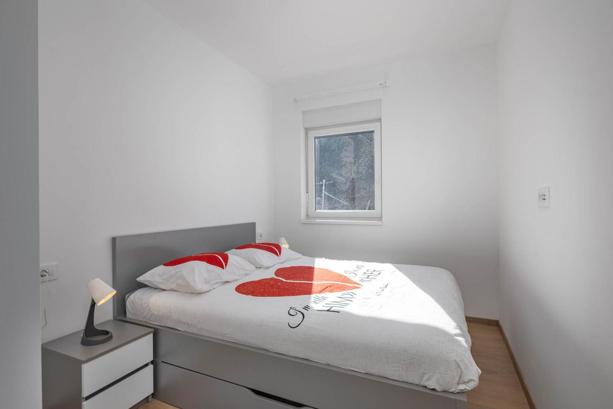 Seafront Villa Andrijana - Happy Rentals Пломин Екстериор снимка